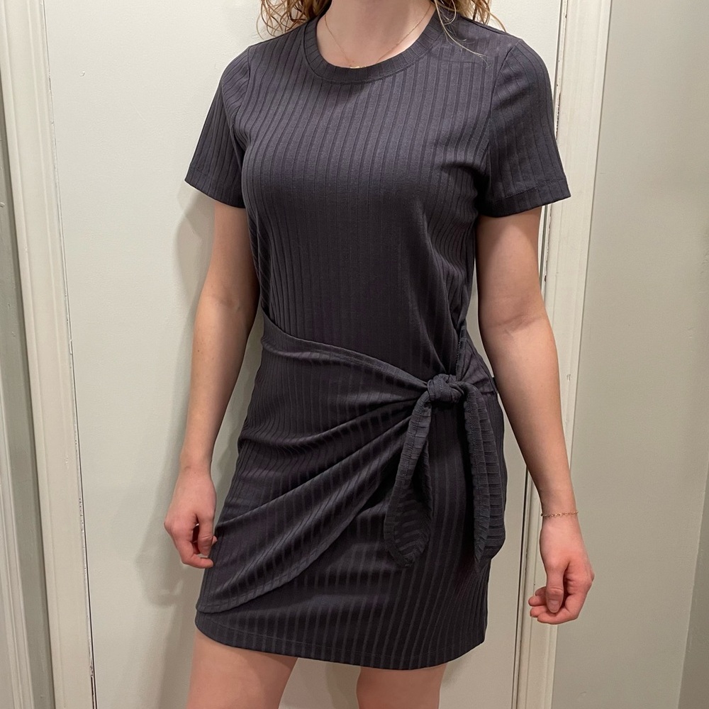 NWT Evereve Women's Teagan Knotted Dress Oxide Ribbed Wrap Dress - size M